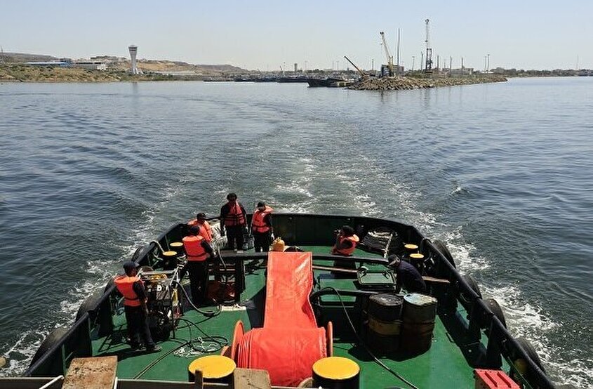 مانور استانی مقابله با آلودگی نفتی در بندر چابهار برگزار شد